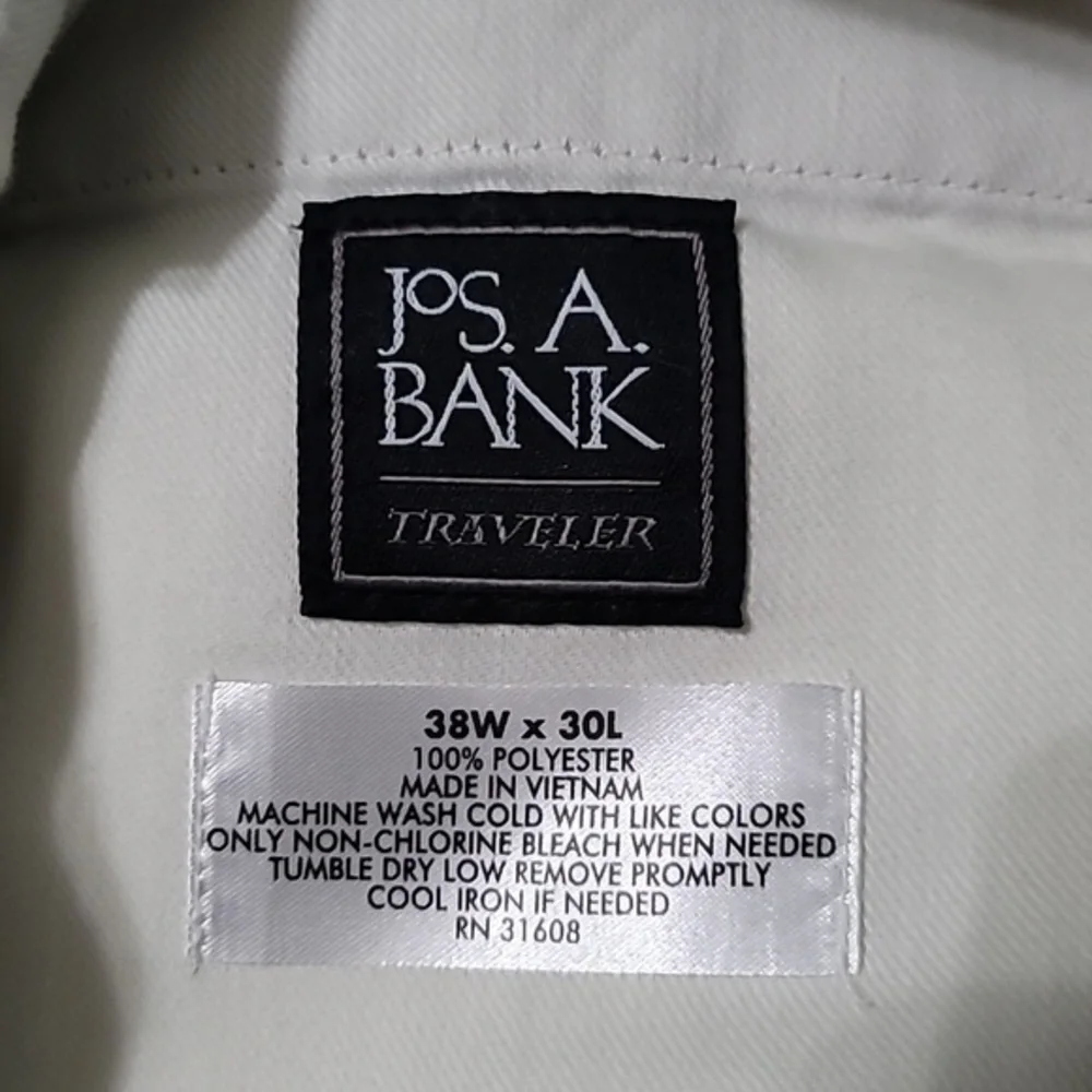 JOS. A. BANKS Traveler Khaki Dress Pants Men's‎ 38x30 Great Condition